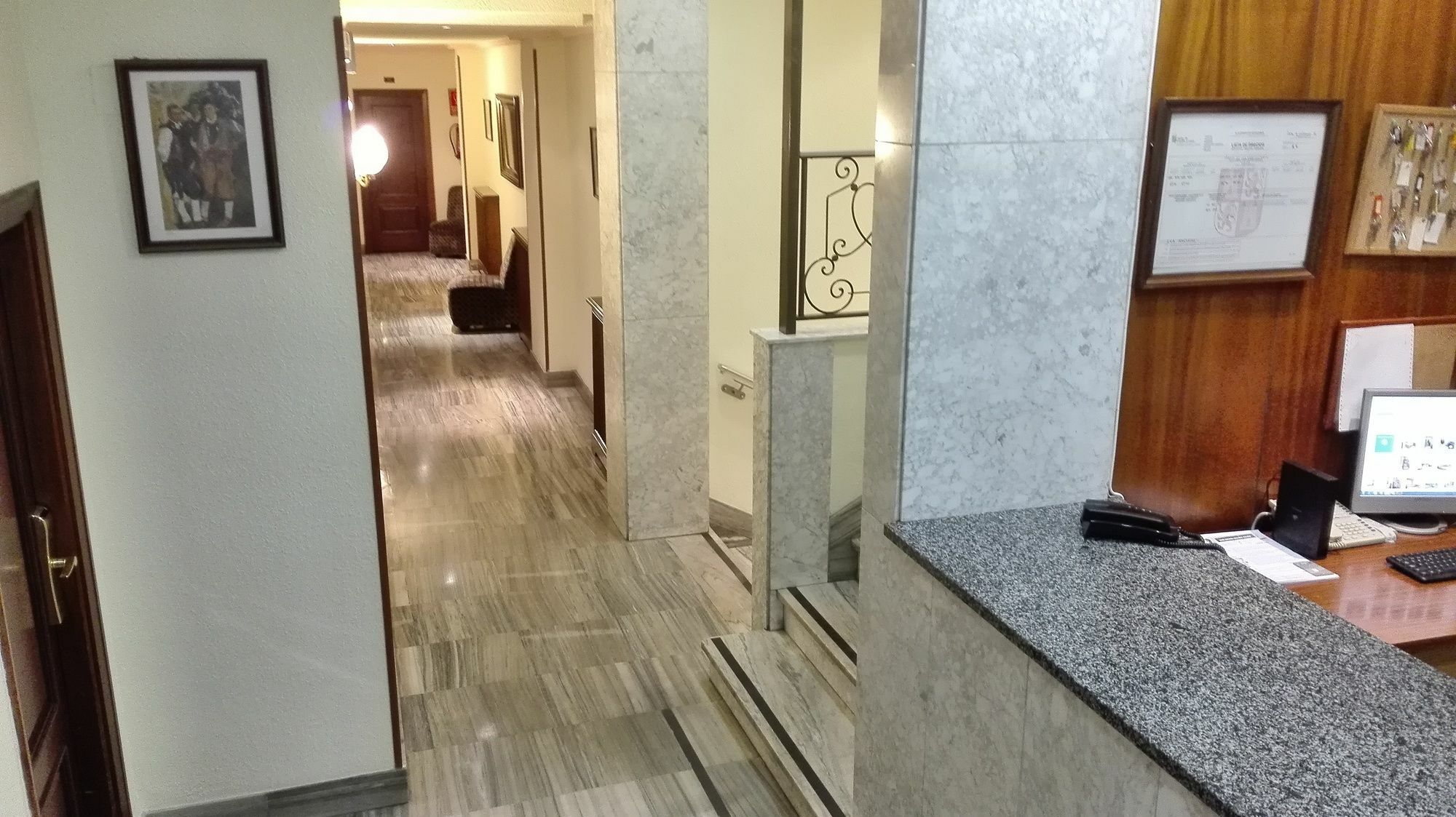 Hotel Castellano Centro Саламанка Екстер'єр фото