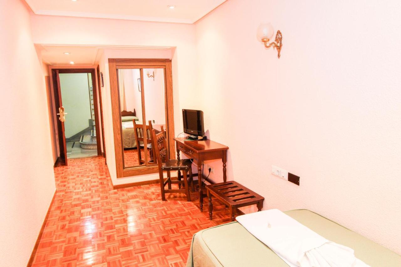 Hotel Castellano Centro Саламанка Екстер'єр фото